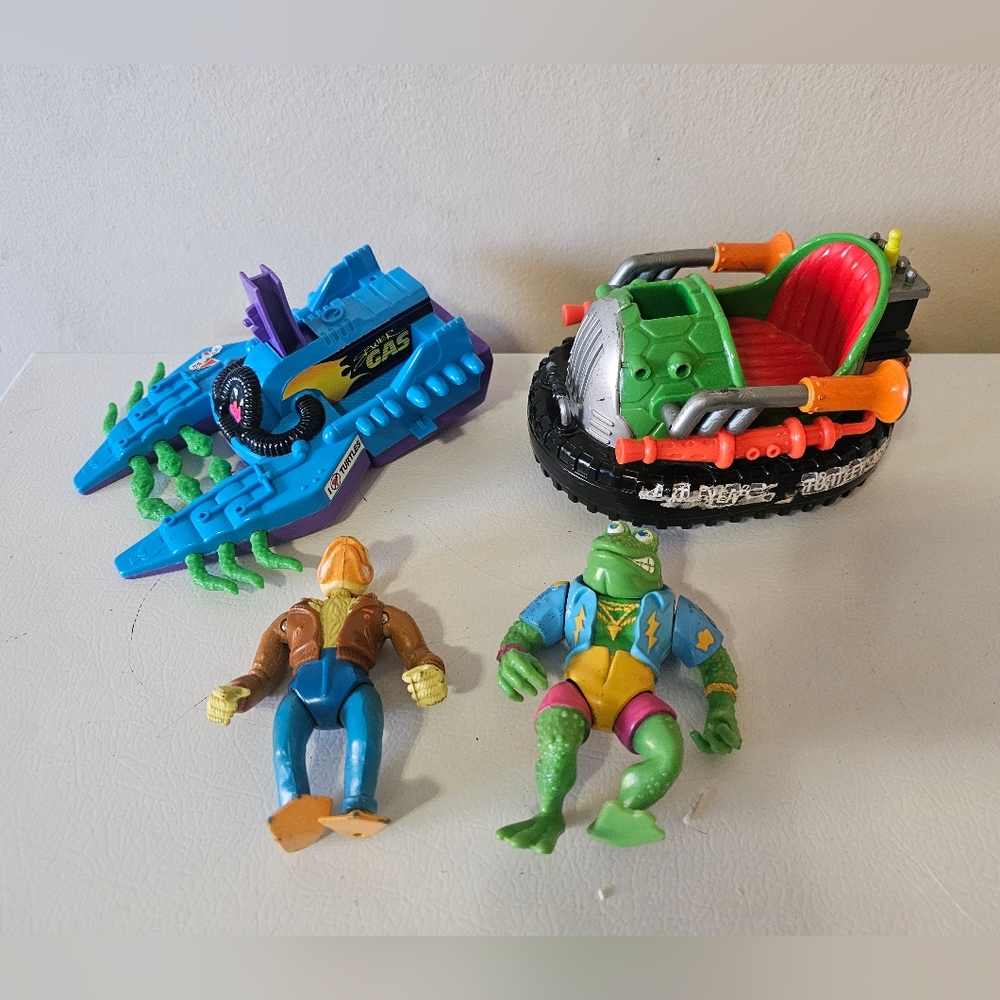 Teenage Mutant Ninja Turtles Figures and Vehicles